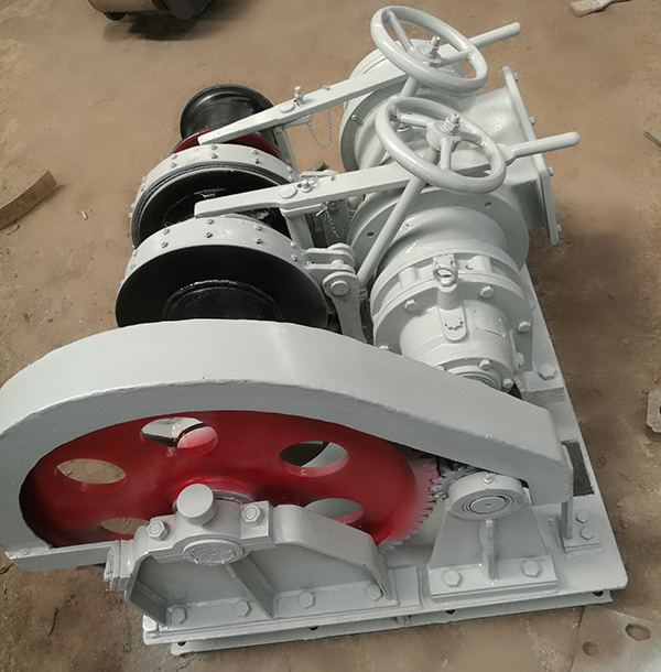 12.5KN Electric Combined Windlass Winch Finished1.jpg